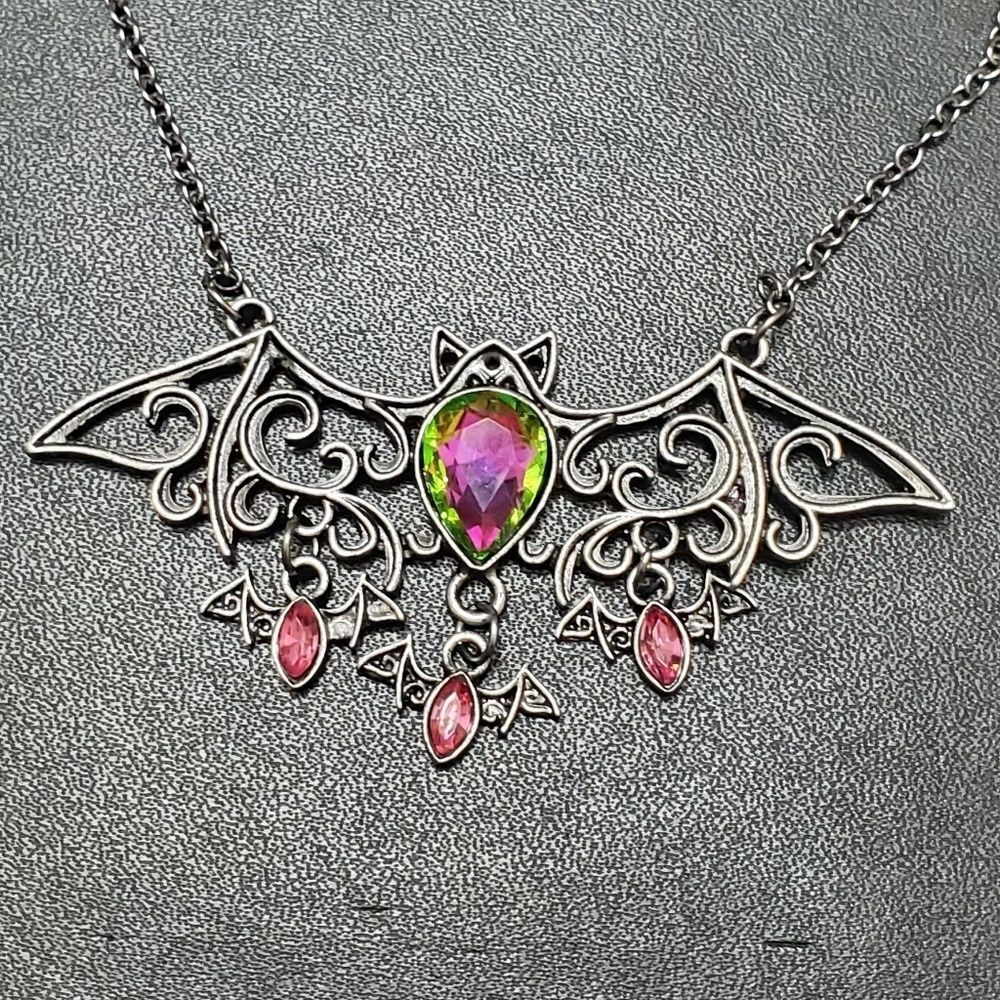 Silver tone dangling bats necklace 23"